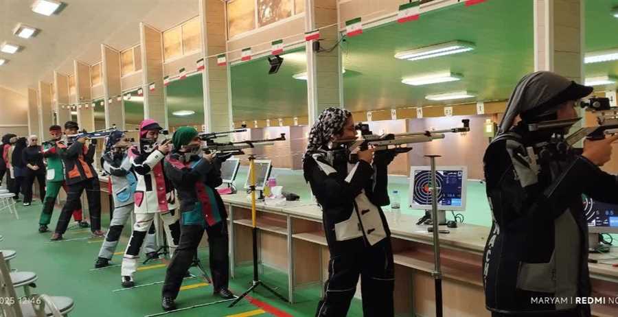 مشقِ تیراندازی در کویر