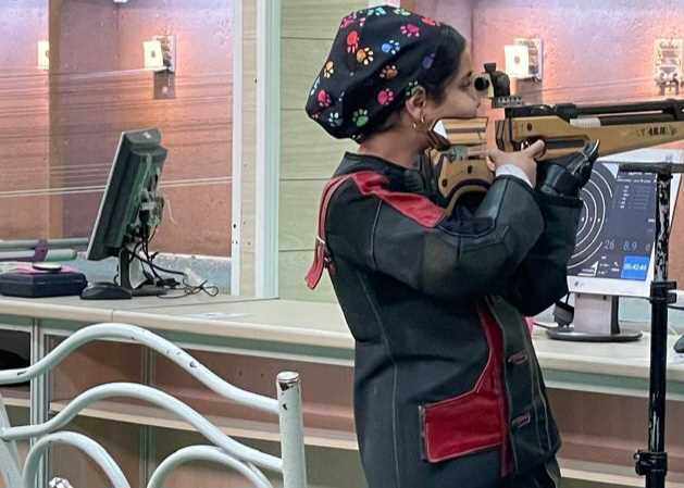 مشقِ تیراندازی در کویر