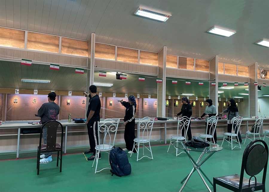 مشقِ تیراندازی در کویر