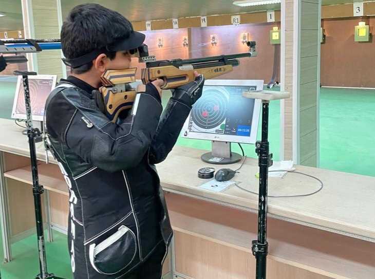 مشقِ تیراندازی در کویر