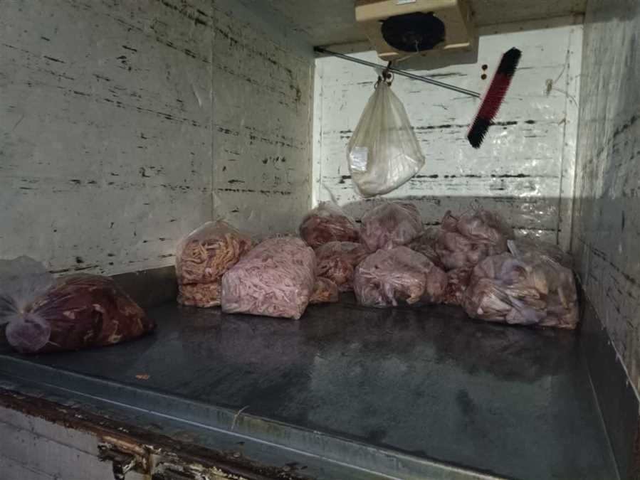 انهدام باند توزیع مرغ‌های تلف شده در مازندران