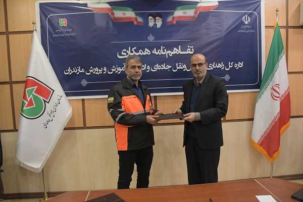 دانش‌آموزان مازندرانی، ایمنی و ترافیک را فرا می‌گیرند