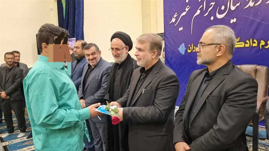 ۲۹۷ زندانی مازندرانی راهی خانه شدند