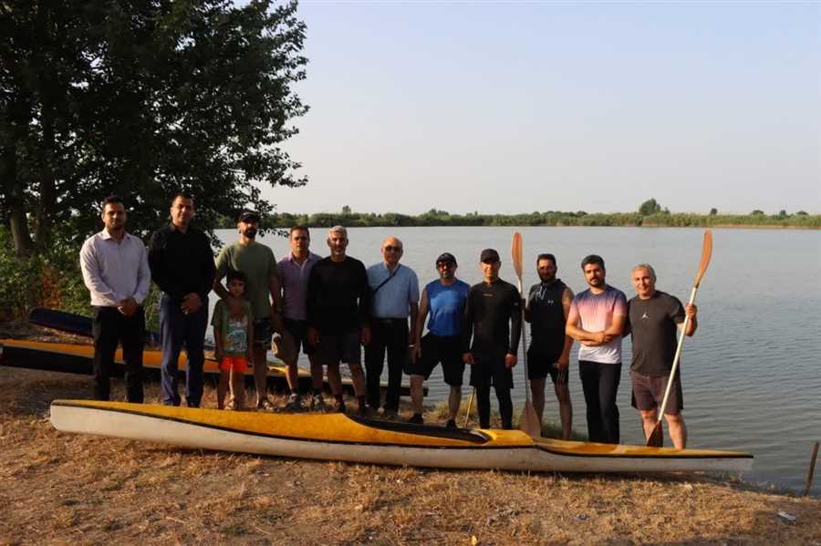 برگزاری اولین گردهمایی قایقرانان در روستای "خاریک" ساری