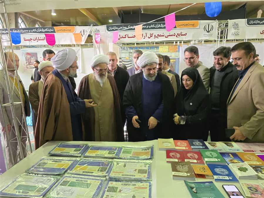 غرفه کتابخانه‌های مازندران؛ ترکیبی از هنر، کتابخوانی و فعالیت‌های قرآنی