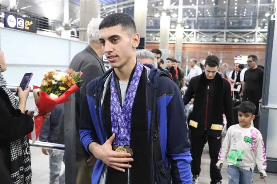 مدالی برای رئیس‌جمهور شهید